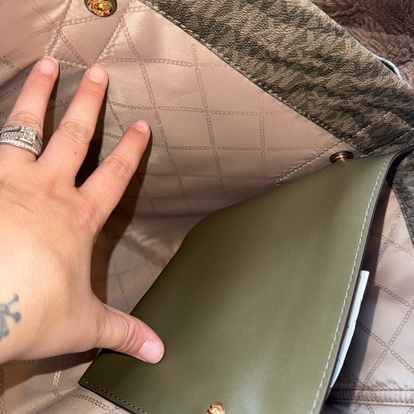 NWT Michael Kors The Michael Bag - Picture 6 of 10